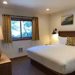 Big Sur River Inn